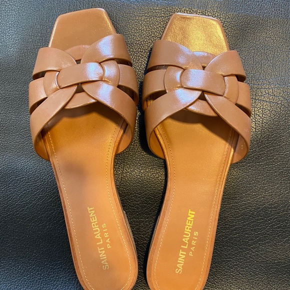 Saint Laurent Shoes - Saint Laurent Nu Pieds Leather Sandal